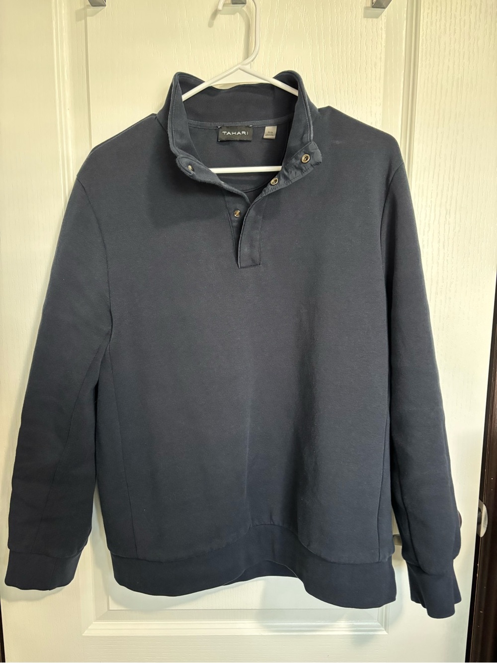 Tahari Men's Medium Navy Snap Collar Sweatshirt Quarterzip